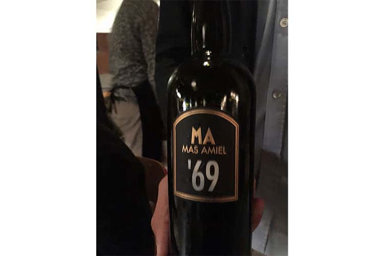 Giri di Vite Vino, Champagne e tonno di qualità Giri di Vite Vino, Champagne e tonno di qualità