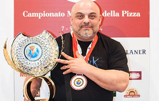 Il pugliese Giulio Scialpi 
è il Campione mondiale della pizza 2014