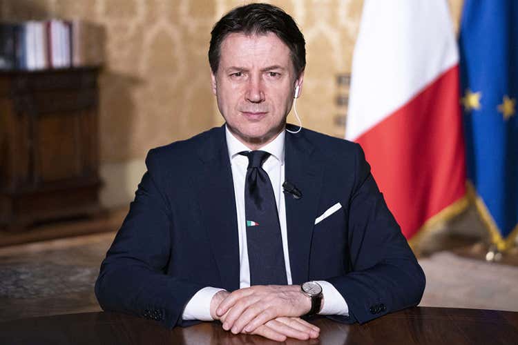 Giuseppe Conte - Conte ufficializza la Fase 2 Cibo d'asporto e sport dal 4 maggio