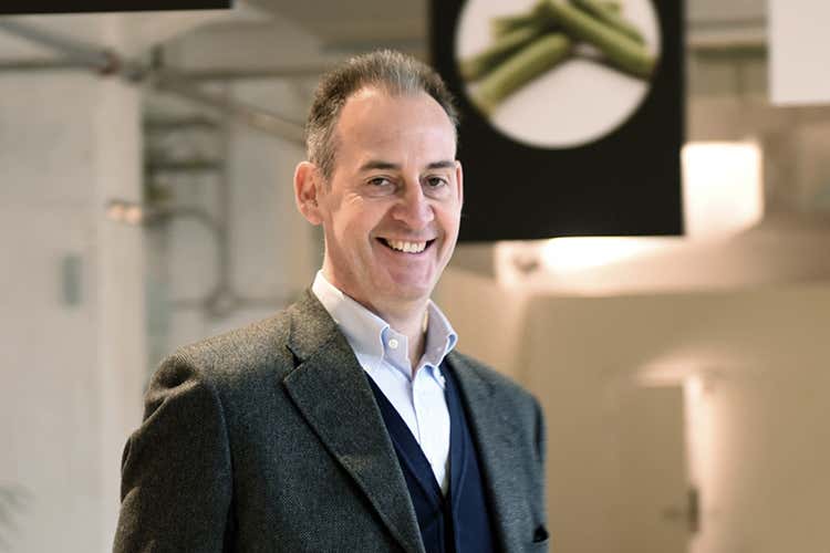 Riccardo Uleri - Gli ingredienti dei ristoranti stellati ora anche nella cucina di casa Riccardo Uleri - Gli ingredienti dei ristoranti stellati ora anche nella cucina di casa