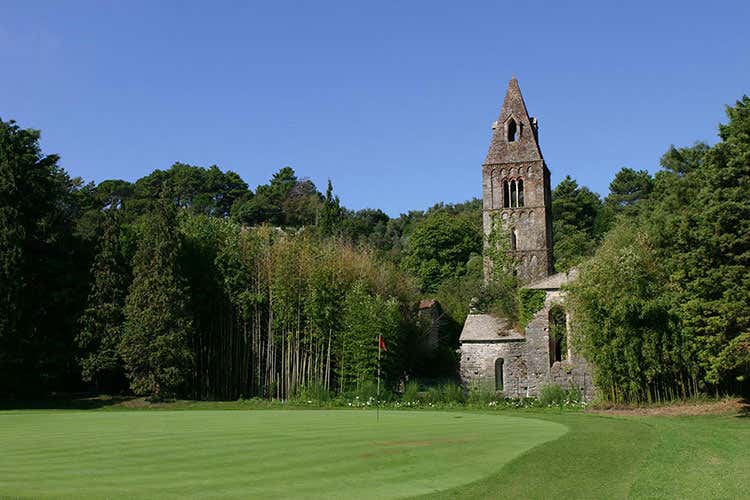 (Golf, green e champagne millesimato Si conclude la Golf Cup Pommery)