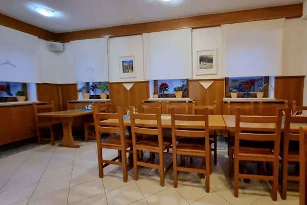 La sala interna di Gostilna Pri Inglicu