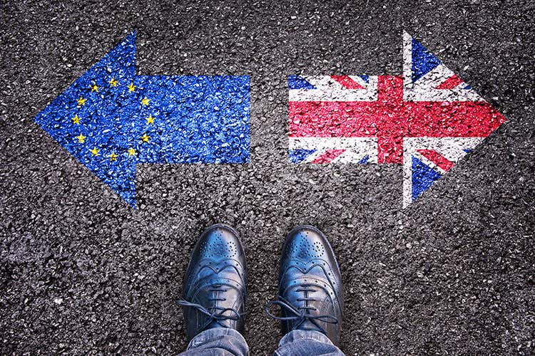 La Gran Bretagna potrebbe diventare un porto franco di prodotti di imitazione del Made in Italy  - Gran Bretagna verso il no deal? Così volerà il falso made in Italy