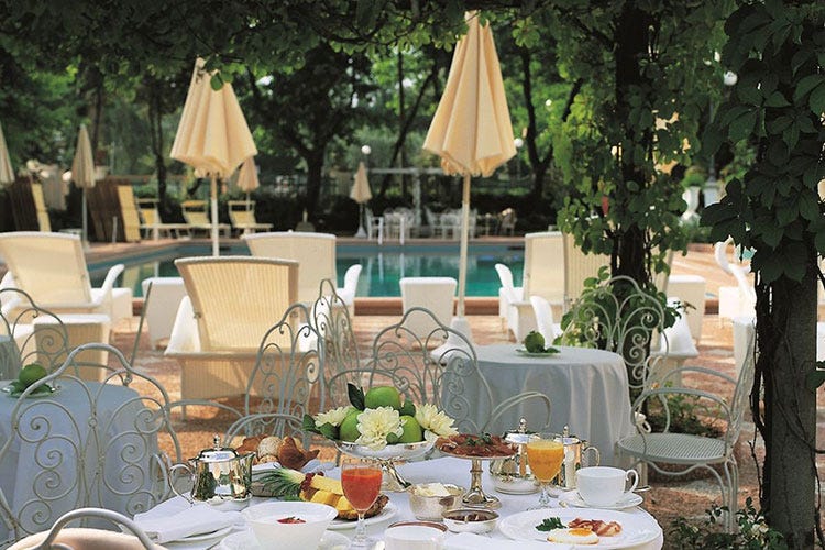 Grand Hotel Rimini, un faro in Riviera L'ospitalità secondo la Famiglia Batani