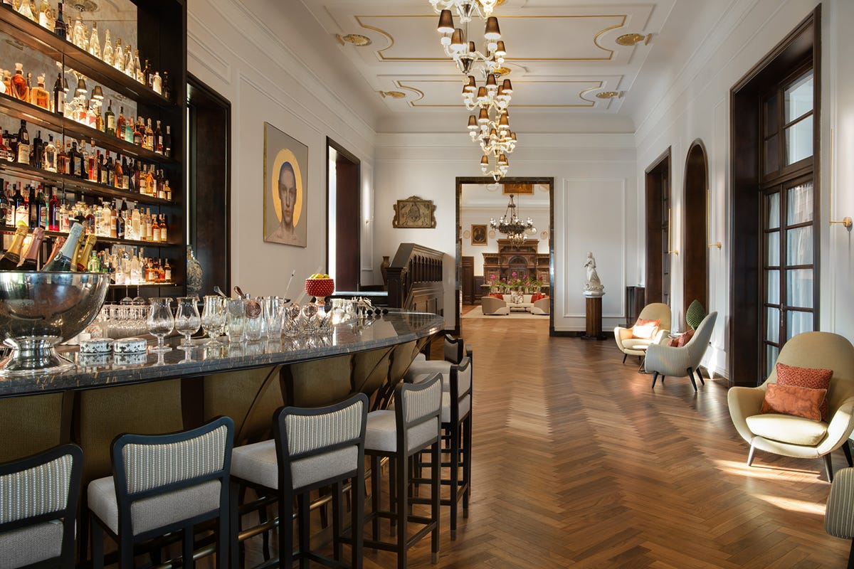 Bar e Chiostro San Domenico Palace, mecca dell’ospitalità e della alta cucina mediterranea