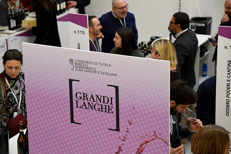 Un importante incontro per il panorama vitivinicolo piemontese (Grandi Langhe, le nuove annate Degustazioni da oltre 200 aziende)