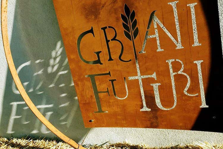 Grani futuri, in 15mila alla 1ª edizione Prende vita il Manifesto futurista del pane Grani futuri, in 15mila alla 1ª edizione Prende vita il Manifesto futurista del pane