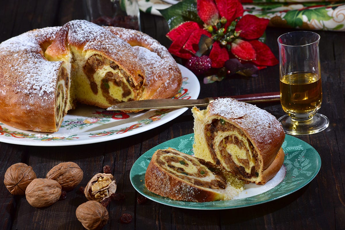 Gubana friulana A Capodanno in tavola i dolci della tradizione: 1 italiano su 4 sceglie quelli regionali