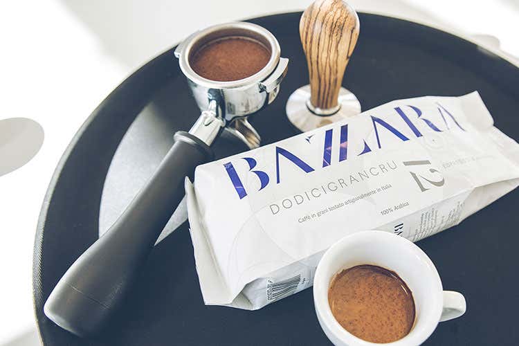 (Guerra del marchio per poche lettere Il colosso Zara contro il caffè Bazzara) (Guerra del marchio per poche lettere Il colosso Zara contro il caffè Bazzara)