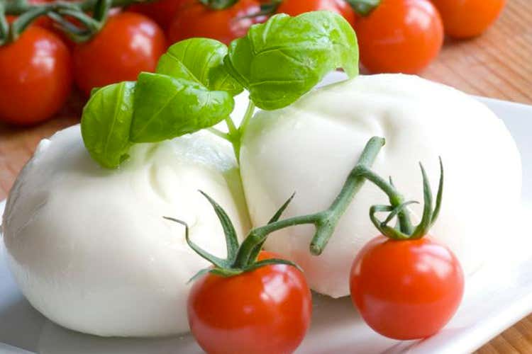 (Guerra della mozzarella verso la fine Gioia del Colle entra nella Gazzetta) (Guerra della mozzarella verso la fine Gioia del Colle entra nella Gazzetta)