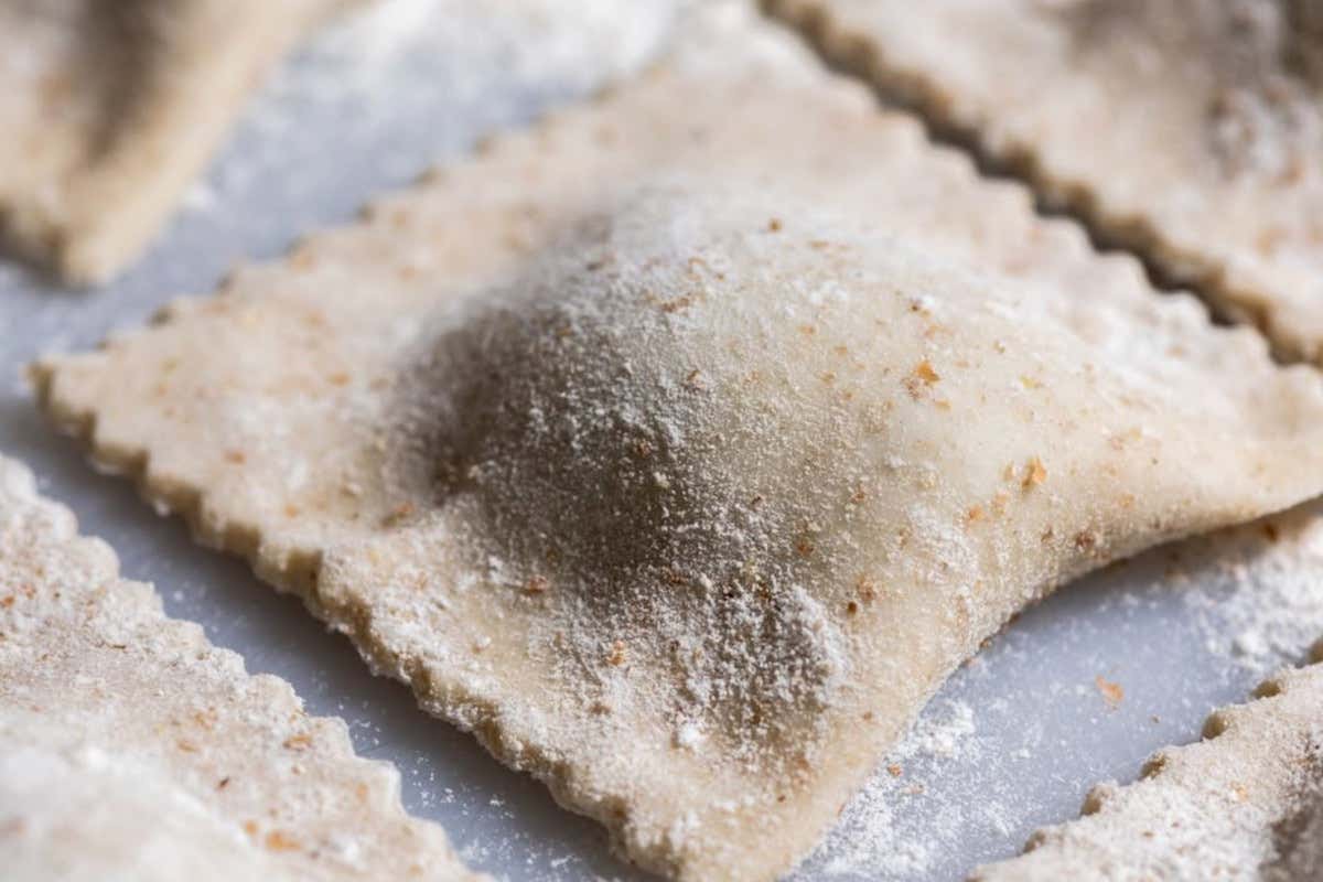 Dalla tradizione ai piatti gourmet: come cambiano i ravioli in Italia