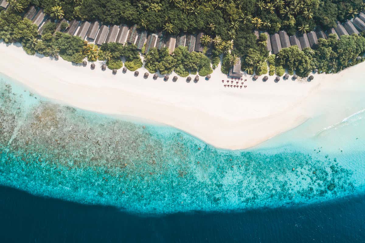 NH Collection Maldives Reethi Resort: la spiaggia