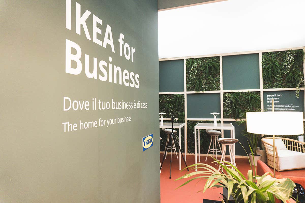 IKEA soluzioni di arredo per l'Horeca con la linea dedicata al business IKEA soluzioni di arredo per l'Horeca con la linea dedicata al business
