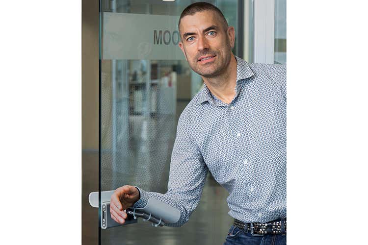 Gianni Tagliapietra - Handlessdoor di Labrenta Il salva-maniglia antibatterico