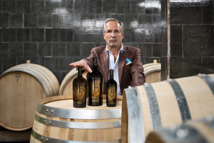 Hans Terzer con l'ultimo gioiello: Appius 2018 Hans Terzer, la leggenda del vino altoatesino e le sue 50 vendemmie