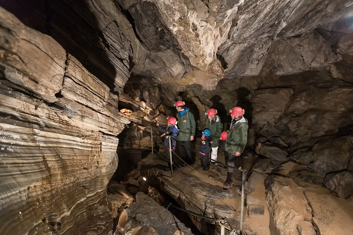 Hintertuxer Gletscher, Spannagelh&ouml;hle. Foto: Hintertuxer Gletscher Pronti, partenza&hellip; si scia: dal Tirolo all&rsquo;Alto Adige