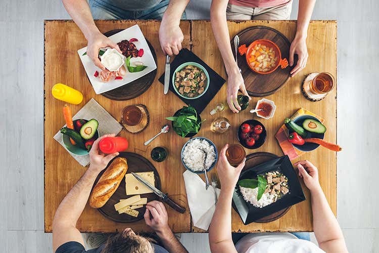 Home restaurant, Gnammo si difende ma mancano professionalità e garanzie