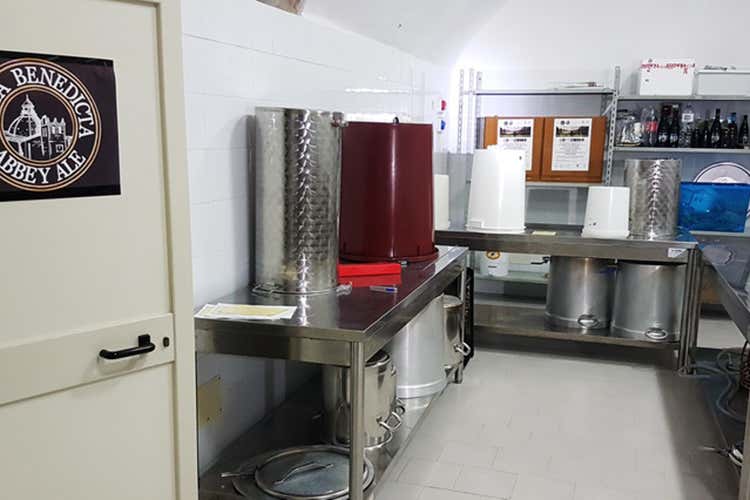 Il laboratorio del Monastero (Hora Benedicta, la birra dell’Abbazia S.Martino delle Scale)