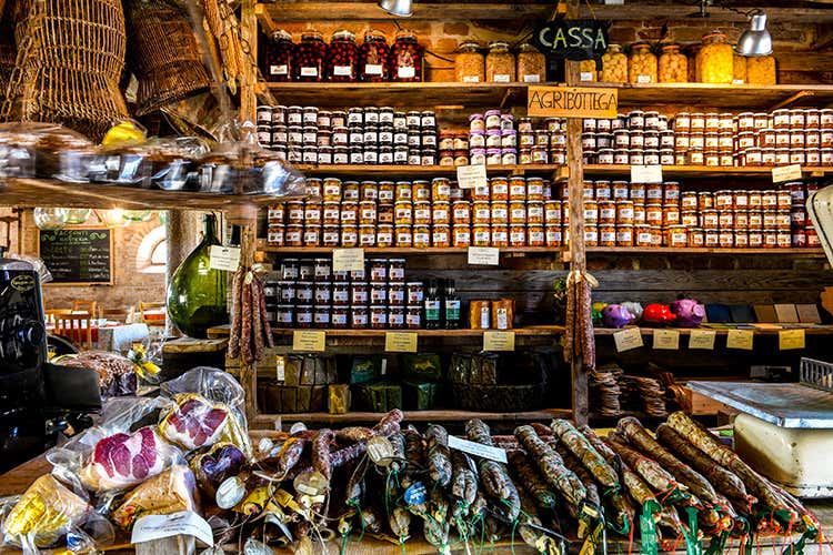 Full immersion nella Food Valley Tra cultura gastronomica e arte