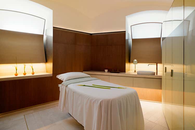 Tra le novità anche l'offerta benessere/remise en forme con i trattamenti in totale privacy - Roma, l'Eden riparte a settembre Tra le novità il take away stellato Tra le novità anche l'offerta benessere/remise en forme con i trattamenti in totale privacy - Roma, l'Eden riparte a settembre Tra le novità il take away stellato