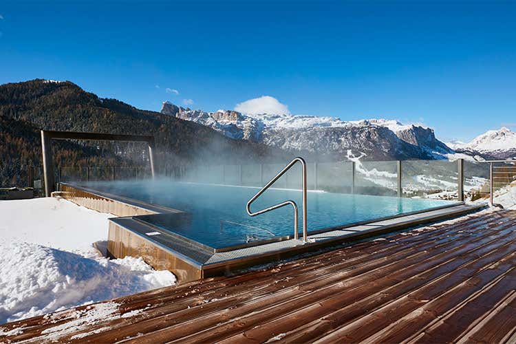 Trattamenti ad hoc per rimettersi in forma in vista della bella stagione - Quando il benessere incontra il vino al Dolomiti Wellness Hotel Fanes