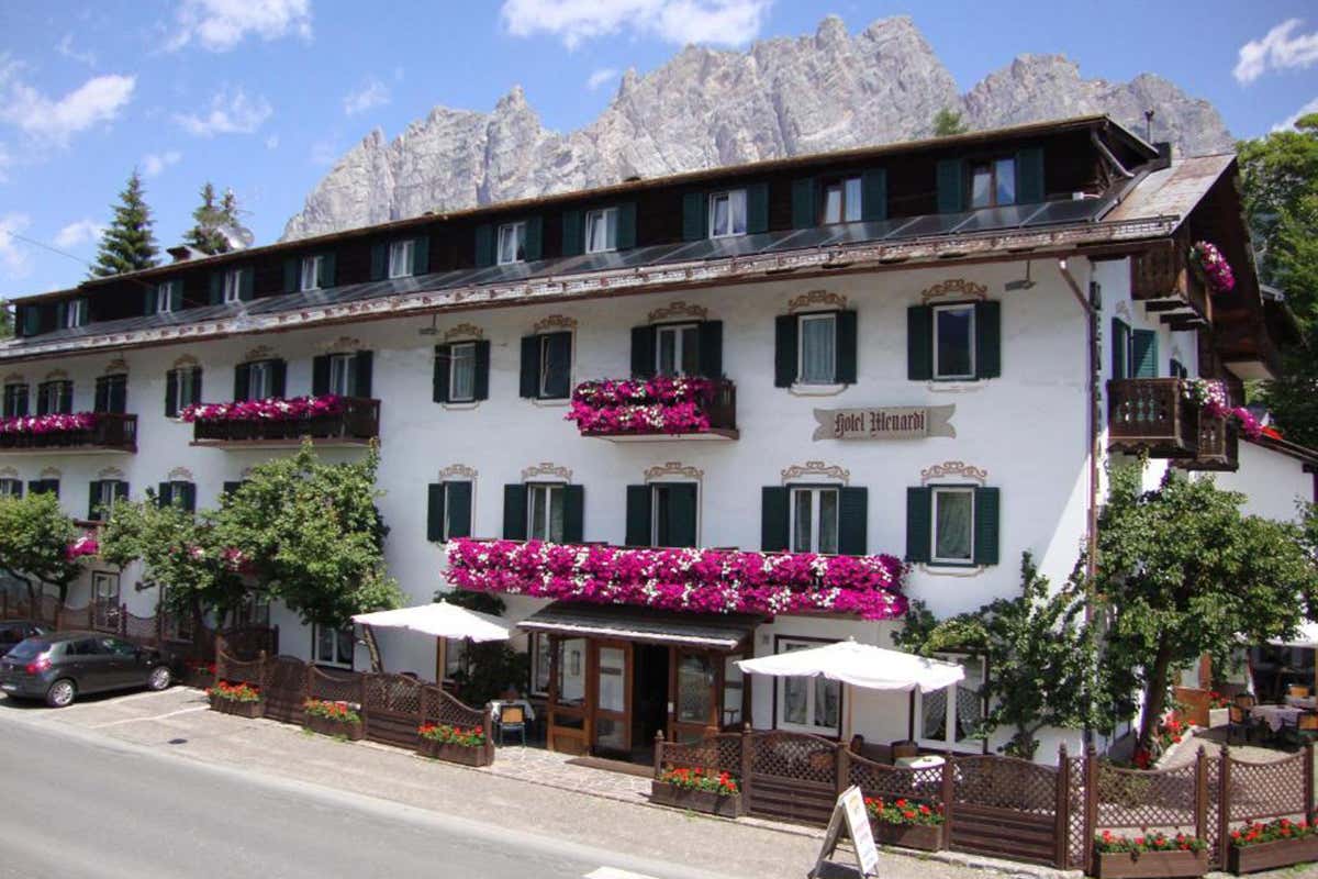 Hotel Menardi Autunno in montagna? Prova le spa degli hotel e dei rifugi di Cortina
