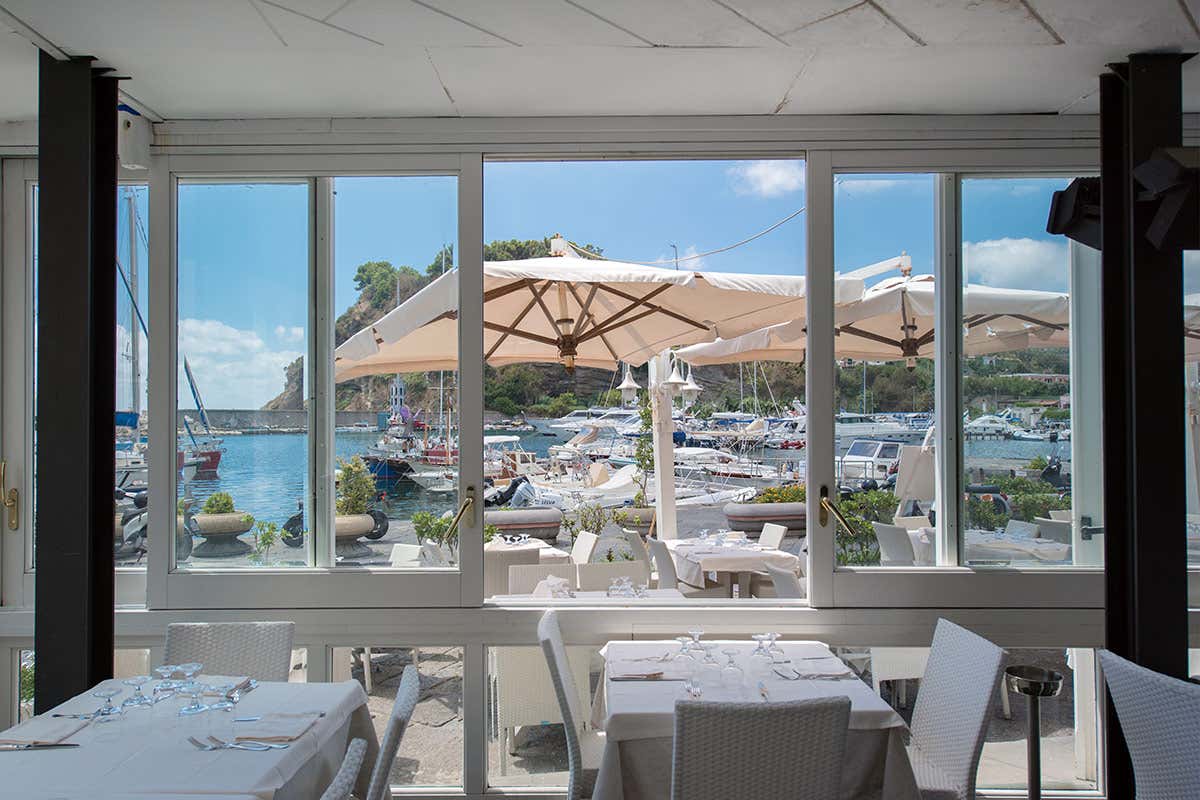 Hotel Ristorante Crescenzo Giro del Golfo in otto giorni: Procida, oasi di bellezza e di cultura