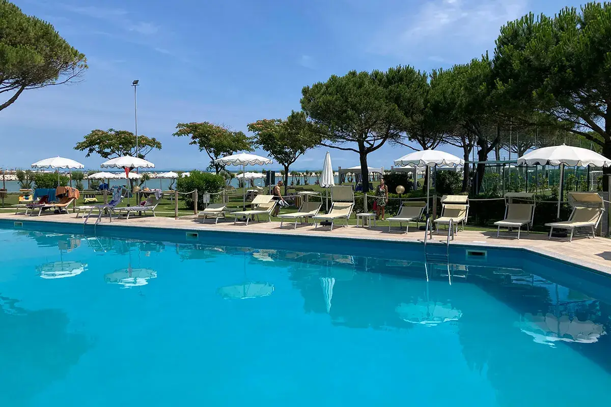 Hotel San Giorgio, un albergo a forma di nave da crociera