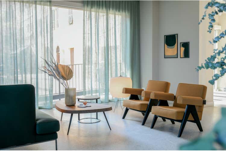 Hotel Windsor, rinascita tra design e gusto sulla spiaggia di Laigueglia Hotel Windsor, rinascita tra design e gusto sulla spiaggia di Laigueglia