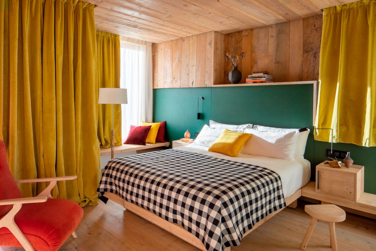 Il legno è protagonista assoluto all'Hotel de Len (Foto Credit: Helenio Barbetta) Hotel de Len, il tempio del benessere di montagna a Cortina d'Ampezzo