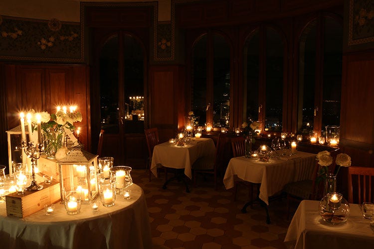 L'atmosfera romantica del ristorante hotel (Hotel e ristorante per romanticoni Al Borducan per una fuga di coppia)