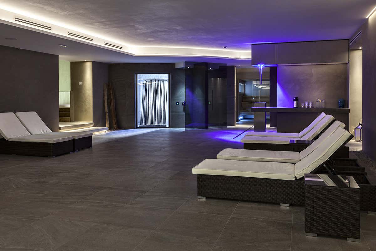 Il Saccardi dispone anche di un’attrezzata area benessere di 700 metri quadri Tappa a Verona? All’Hotel Saccardi tra benessere e cibo tipico Il Saccardi dispone anche di un’attrezzata area benessere di 700 metri quadri Tappa a Verona? All’Hotel Saccardi tra benessere e cibo tipico