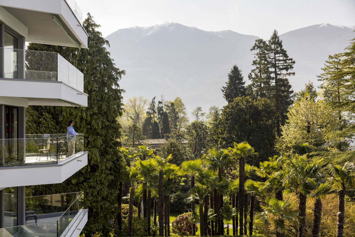 Un resort balneare in Svizzera? Ad Ascona tra spiaggia privata e sport acquatici