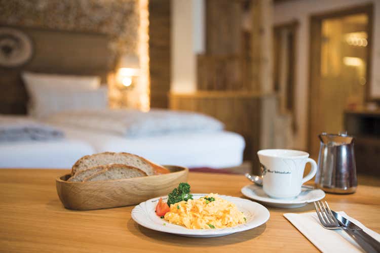 Il lusso è mangiare e dormire ad alto livello nello stesso posto