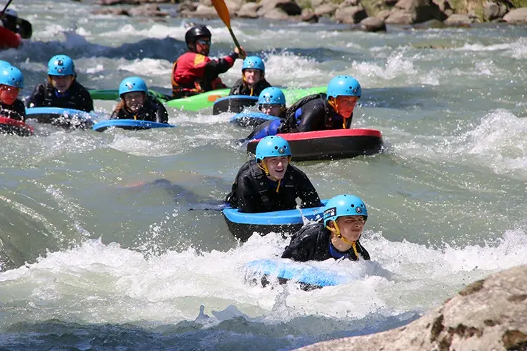 Lo sport acquatico pi&ugrave; immersivo: l'hydrospeed Vacanze in Val di Sole?&nbsp; S&igrave; ma a contatto con l&rsquo;acqua