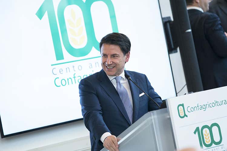 Giuseppe Conte - I 100 anni di Confagricoltura Conte: Aiuti alle filiere agricole Giuseppe Conte - I 100 anni di Confagricoltura Conte: Aiuti alle filiere agricole