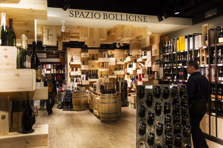 I colori animano EATinerante a Torino E i vini piemontesi salgono in cattedra I colori animano EATinerante a Torino E i vini piemontesi salgono in cattedra