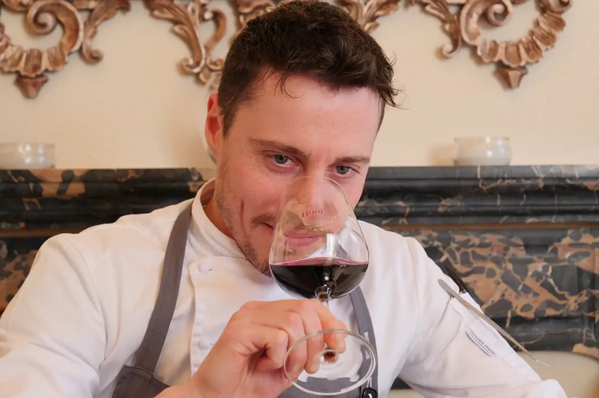 Marco Molaro I Due Buoi si trasferisce in Villa sulle colline del Monferrato