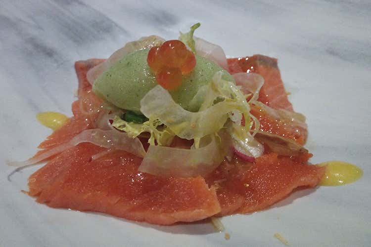 I pesci di qualit&agrave; Alaska Seafood in tavola al giapponese Sushi B di Milano