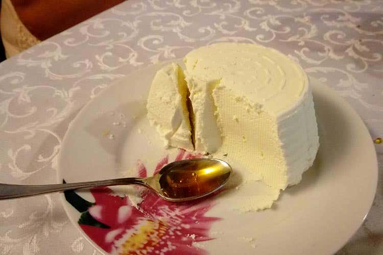 I sapori nostrani di Al Confì da Gigi Piatti della tradizione nella Bassa Padana I sapori nostrani di Al Confì da Gigi Piatti della tradizione nella Bassa Padana