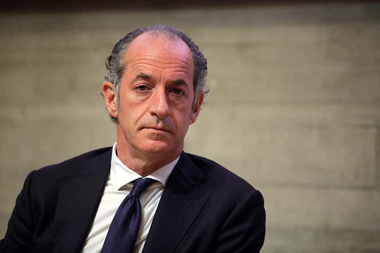 Luca Zaia - I sindaci contro il nuovo decreto «Siamo stati lasciati da soli»