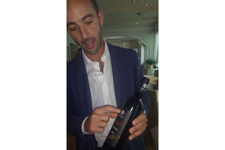 Roberto Caruso (I vini Assuli ambasciatori della Sicilia In bottiglia calore e profumo dell&rsquo;isola)