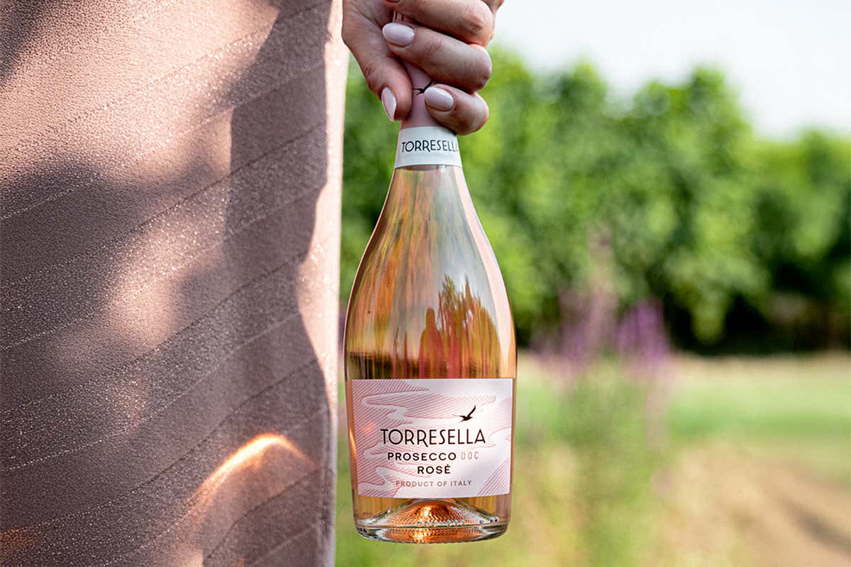 Prosecco nato tra laguna e Alpi: la doppia anima di Torresella per le feste Prosecco nato tra laguna e Alpi: la doppia anima di Torresella per le feste