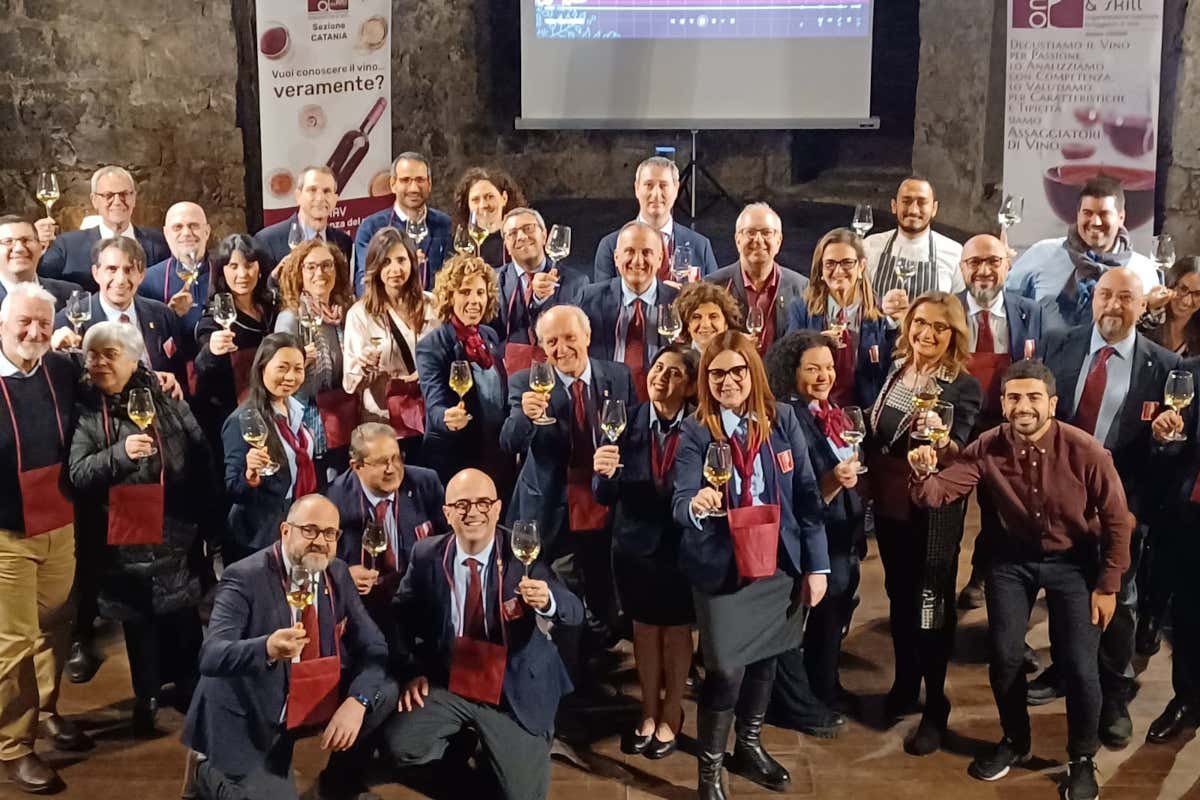 Onav Catania chiude con soddisfazione il 2024 Onav Catania: un 2024 tra corsi eventi e masterclass internazionali Onav Catania chiude con soddisfazione il 2024 Onav Catania: un 2024 tra corsi eventi e masterclass internazionali