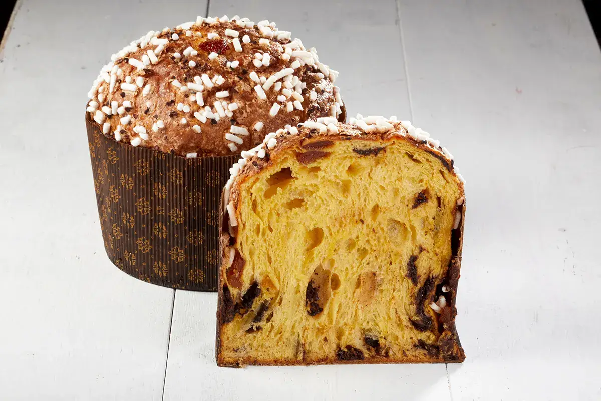Panettone albicocche e cioccolato fondente