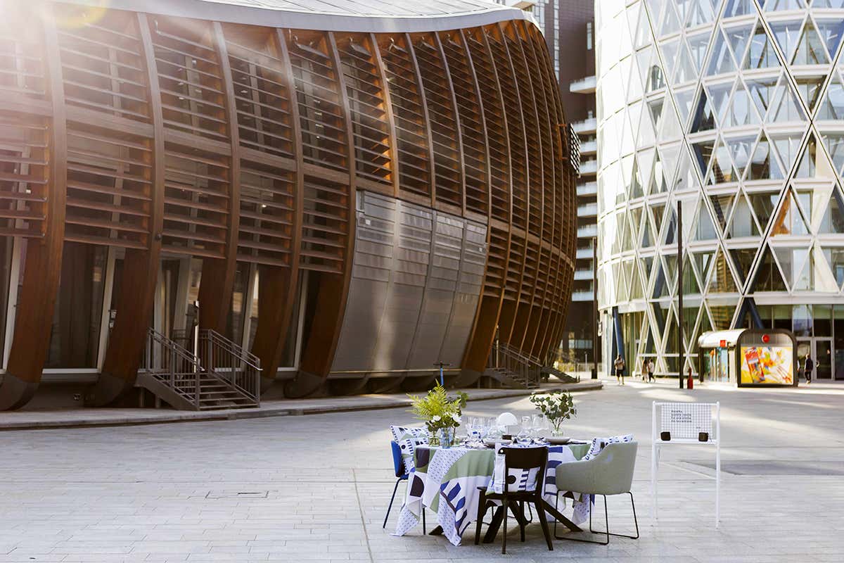 IKEA soluzioni di arredo per l'Horeca con la linea dedicata al business IKEA soluzioni di arredo per l'Horeca con la linea dedicata al business