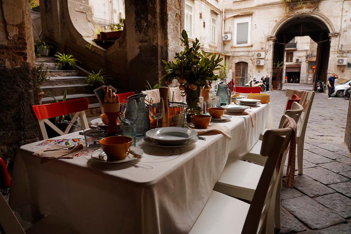 IKEA soluzioni di arredo per l'Horeca con la linea dedicata al business IKEA soluzioni di arredo per l'Horeca con la linea dedicata al business