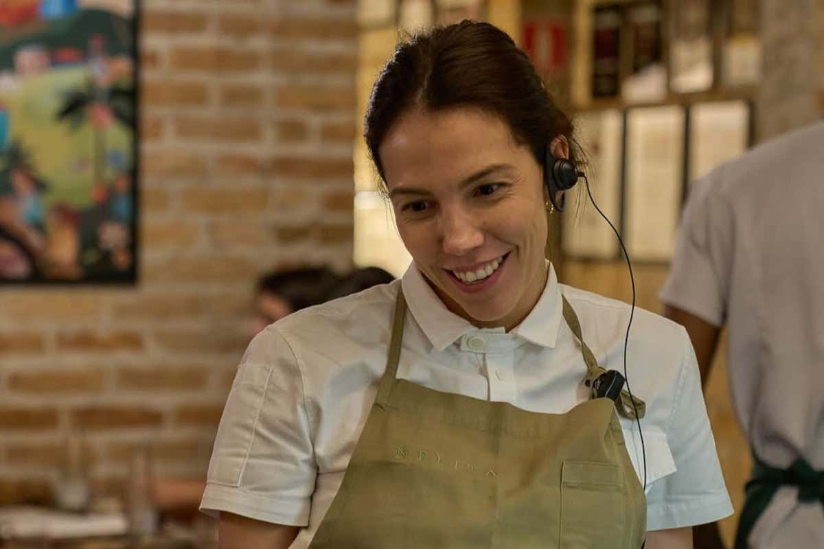 La chef Tássia Magalhães, titolare di Nelita