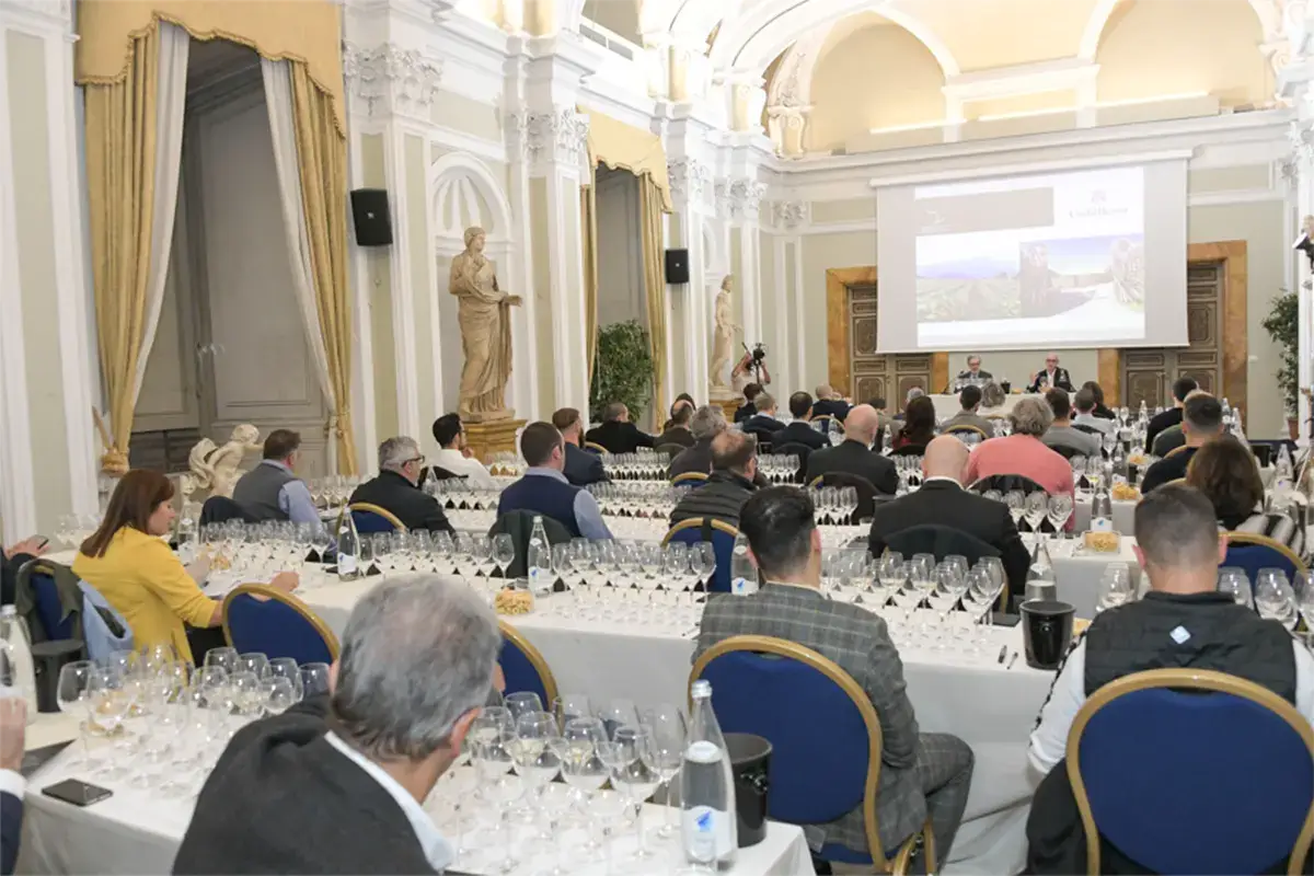 L'incontro dell'Istituto A Roma 18 etichette per rilanciare l'attivit&agrave; dell'Istituto Grandi Marchi