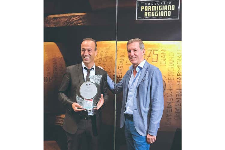 Nicola Bertinelli e Piero Boffa - Ifse e Parmigiano Reggiano insieme al Fancy Food di New York Nicola Bertinelli e Piero Boffa - Ifse e Parmigiano Reggiano insieme al Fancy Food di New York